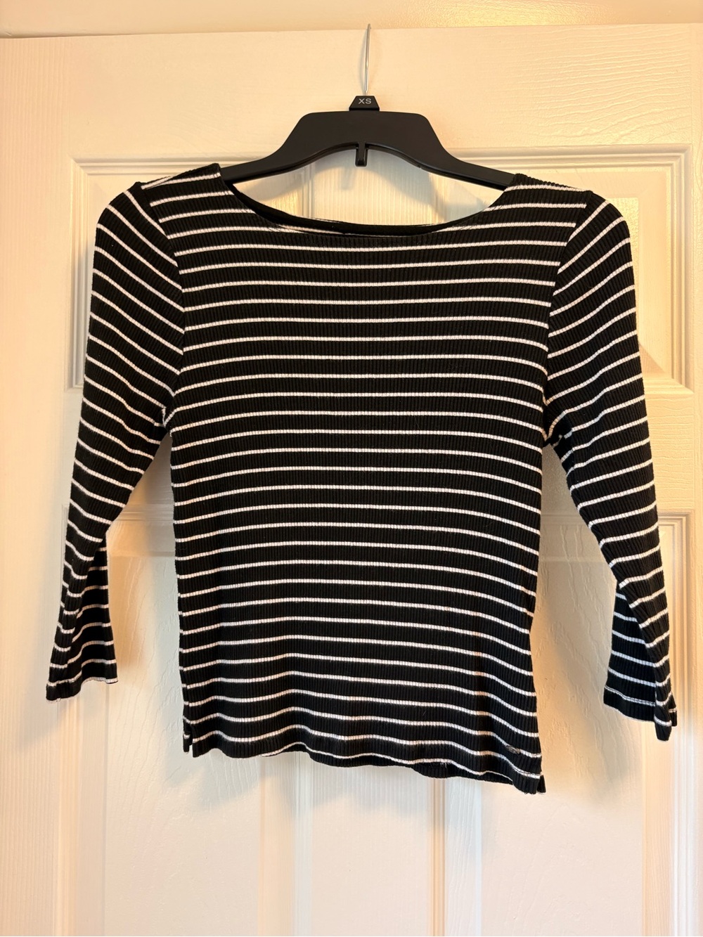 American Eagle Outfitters Black and White Striped Ribbed 3/4 Sleeve Top